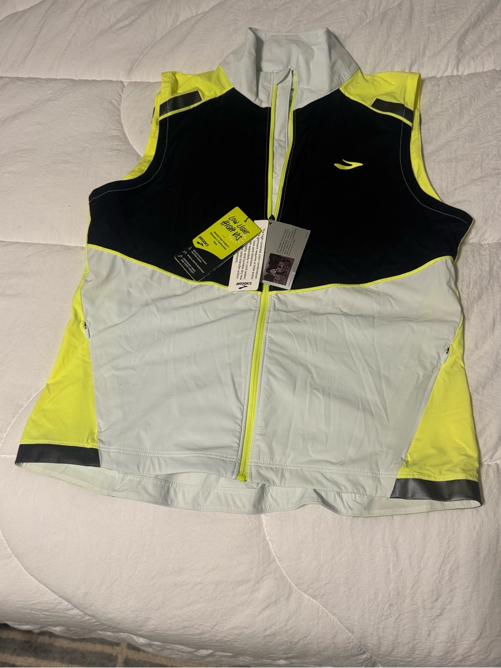 Brooks Running Carbonite Reflective Running Vest Sz M High Vis BRAND NEW TAGS!